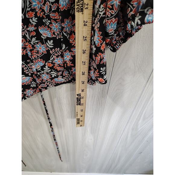 Terra Sky Dark Floral Vneck Tie Front Blouse Plus Size 2x 20w/22w Button Up Boho - Picture 8 of 9